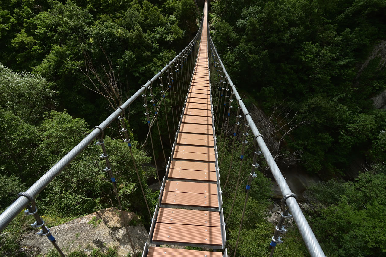 Ponte Nepalese delle Dolomiti Lucane